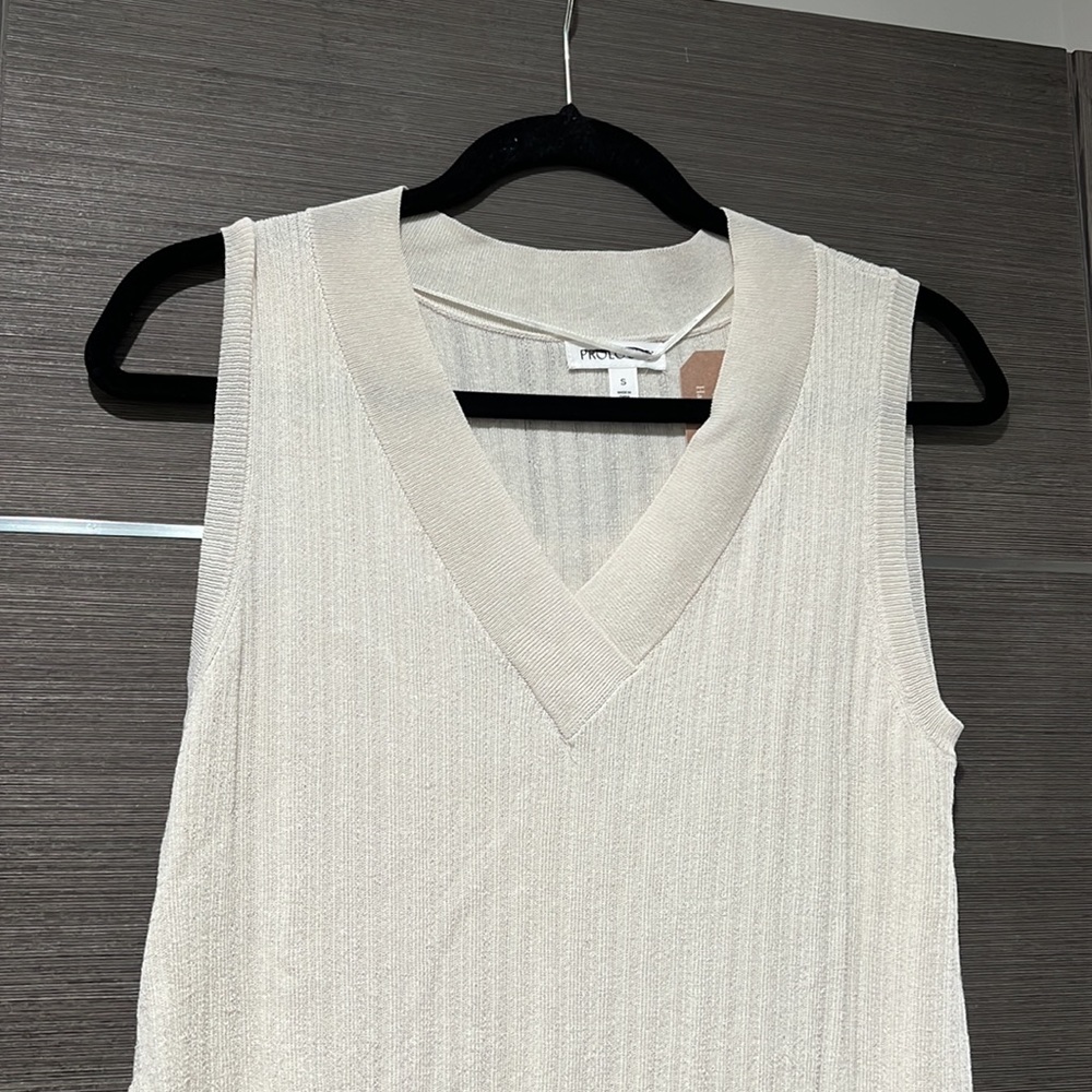 Prologue tan top - Picture 2 of 2